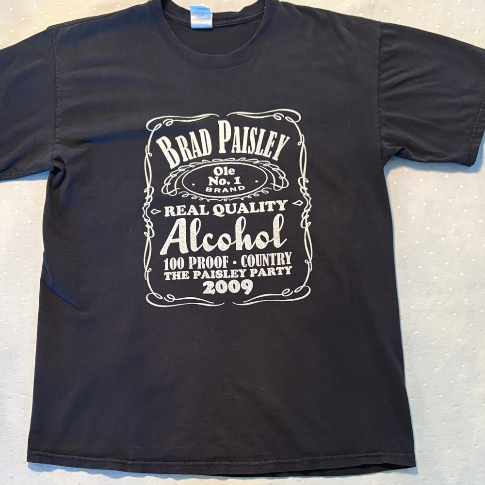 Gildan Brad Paisley Alcohol T-Shirt